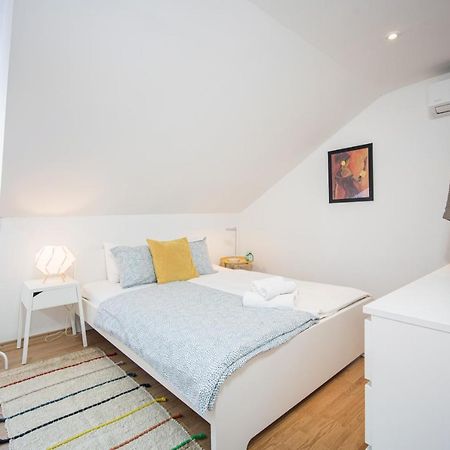 Top-Floor Apartment In Trogir Center Экстерьер фото
