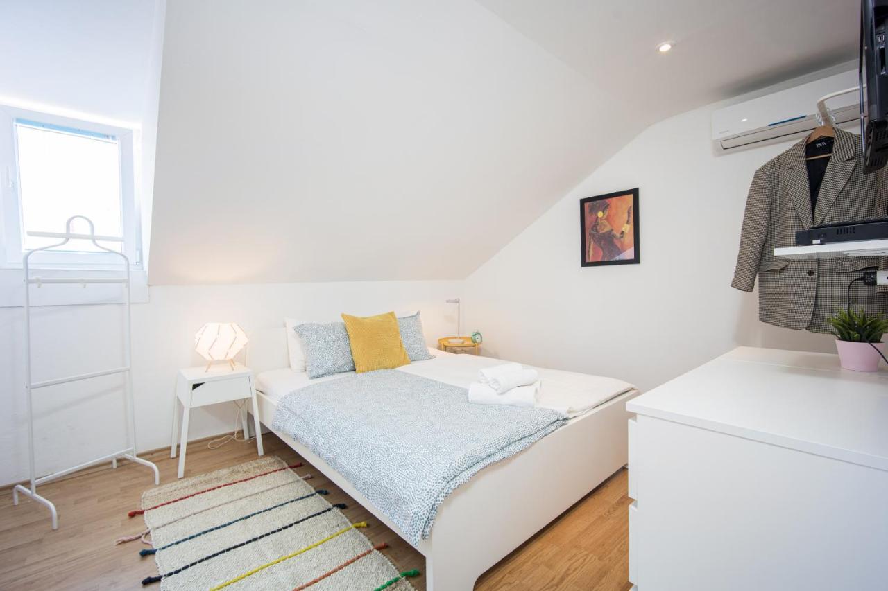 Top-Floor Apartment In Trogir Center Экстерьер фото